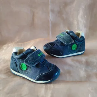 کتونی بچگانه