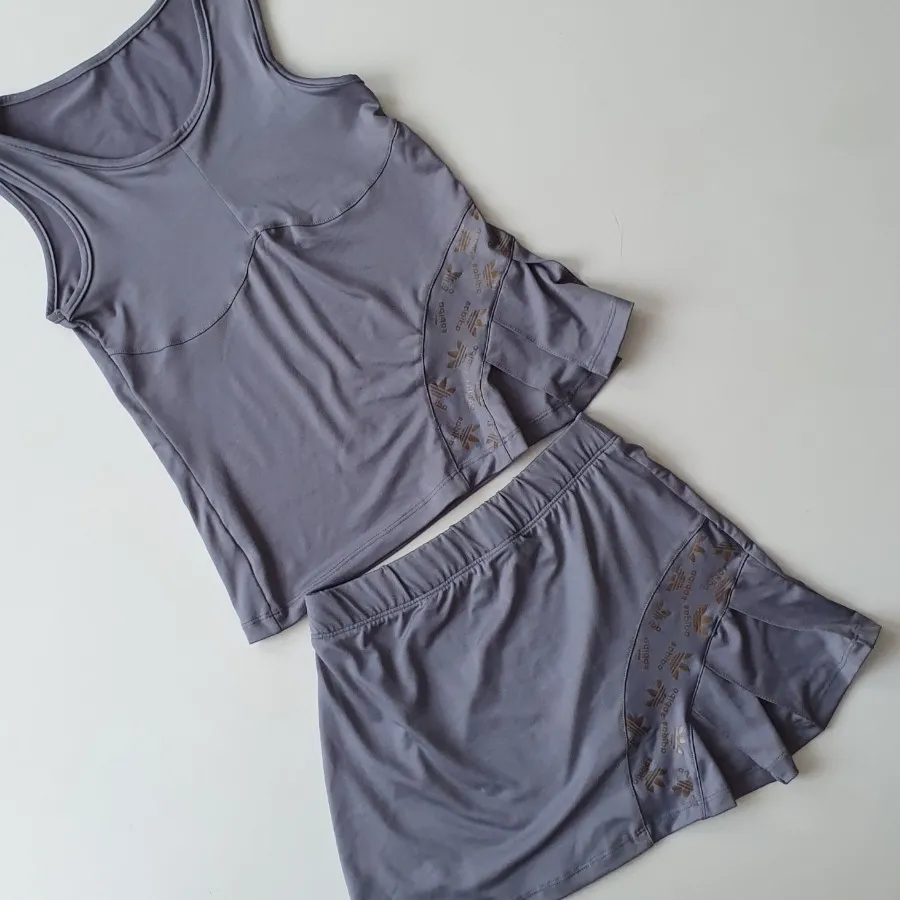 تاپ و دامن ورزشی راحتی