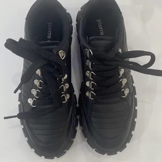 کفش پیرگاردین