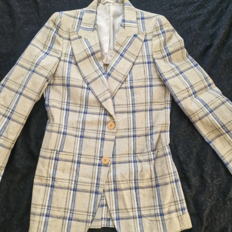 کت تک کتان ایتالیایی