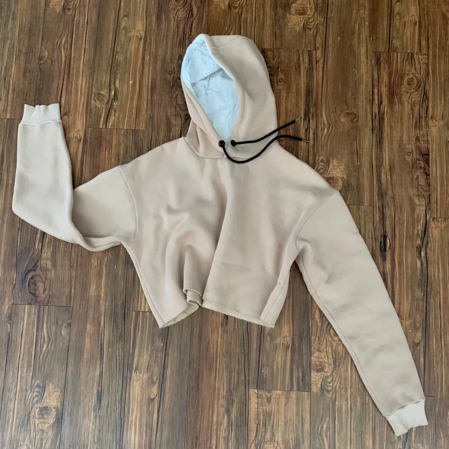 کراپ هودی کرمی