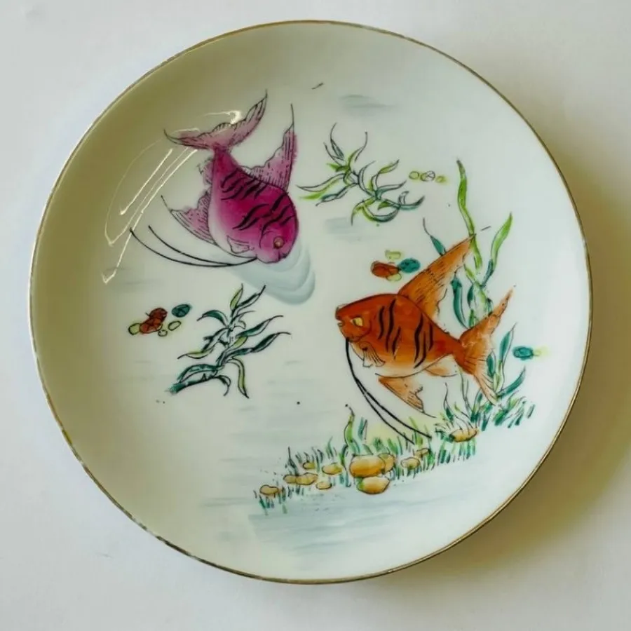 بشقاب طرح ماهی