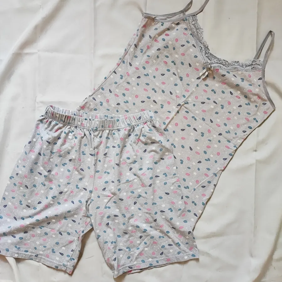 تاپ و شلوارک