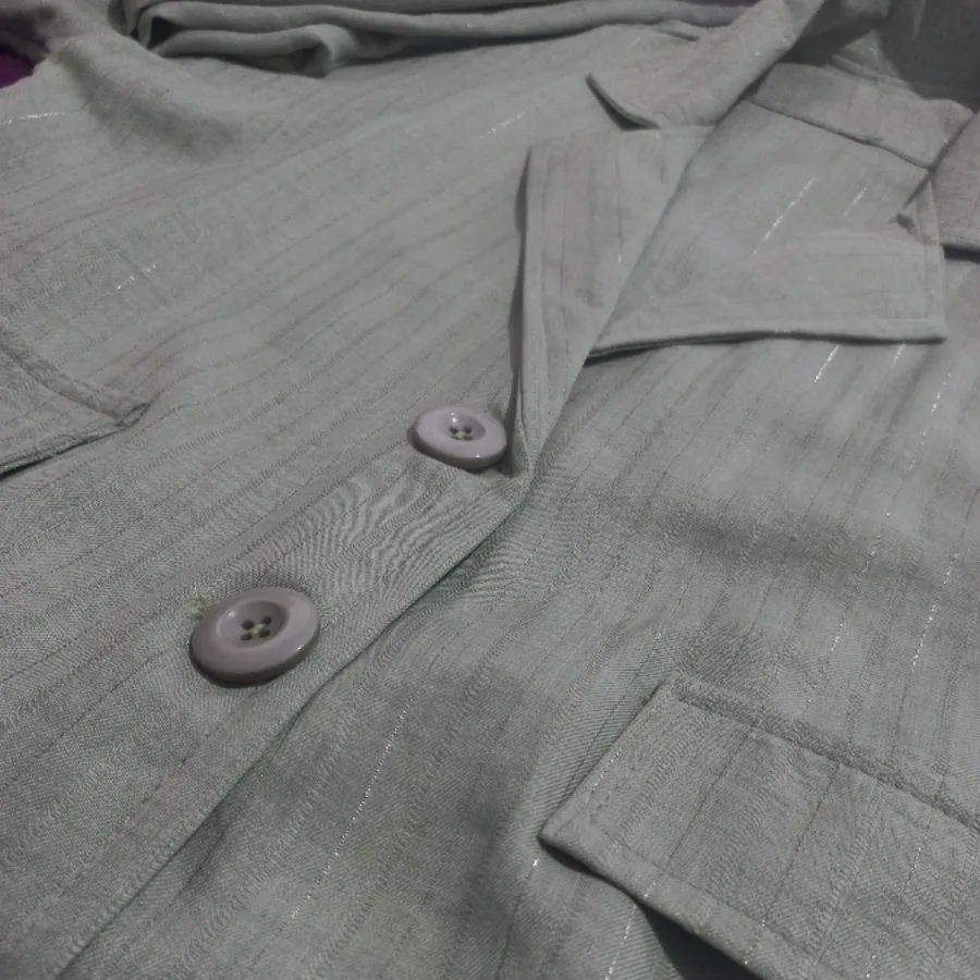 شومیز و شلوار سبز کمرنگ