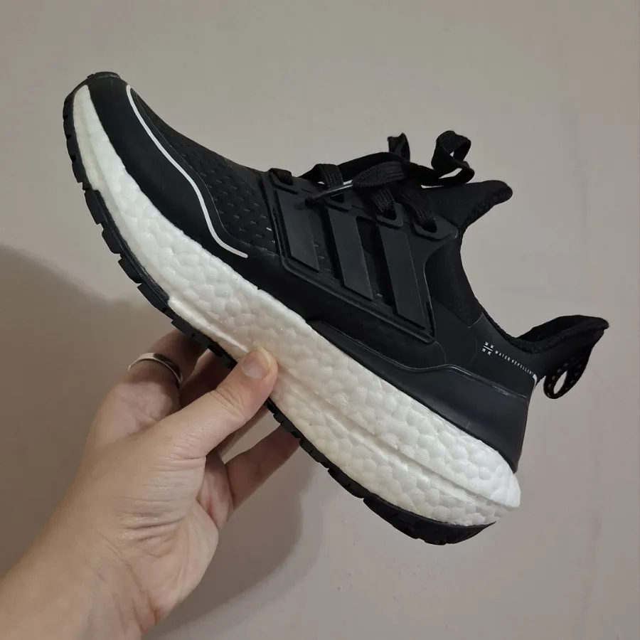 کتونی اورجینال آدیداس