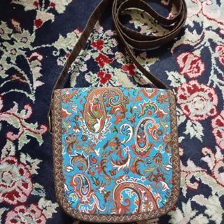 کیف رو دوشی