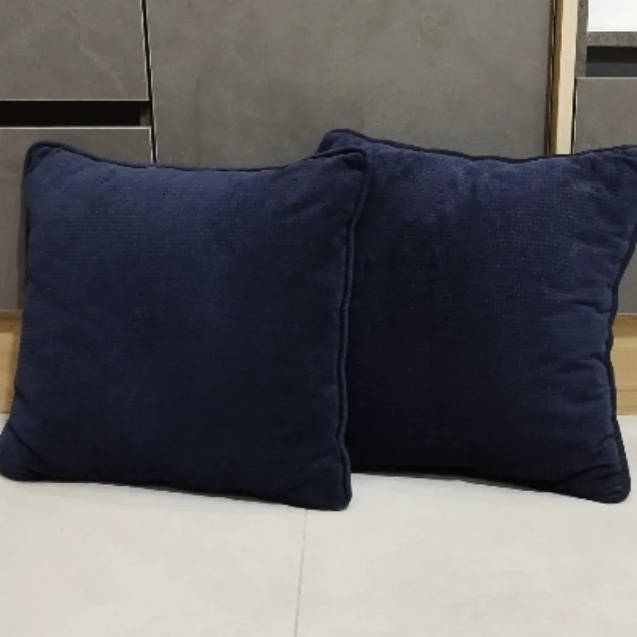 یک جفت کوسن سورمه‌ای