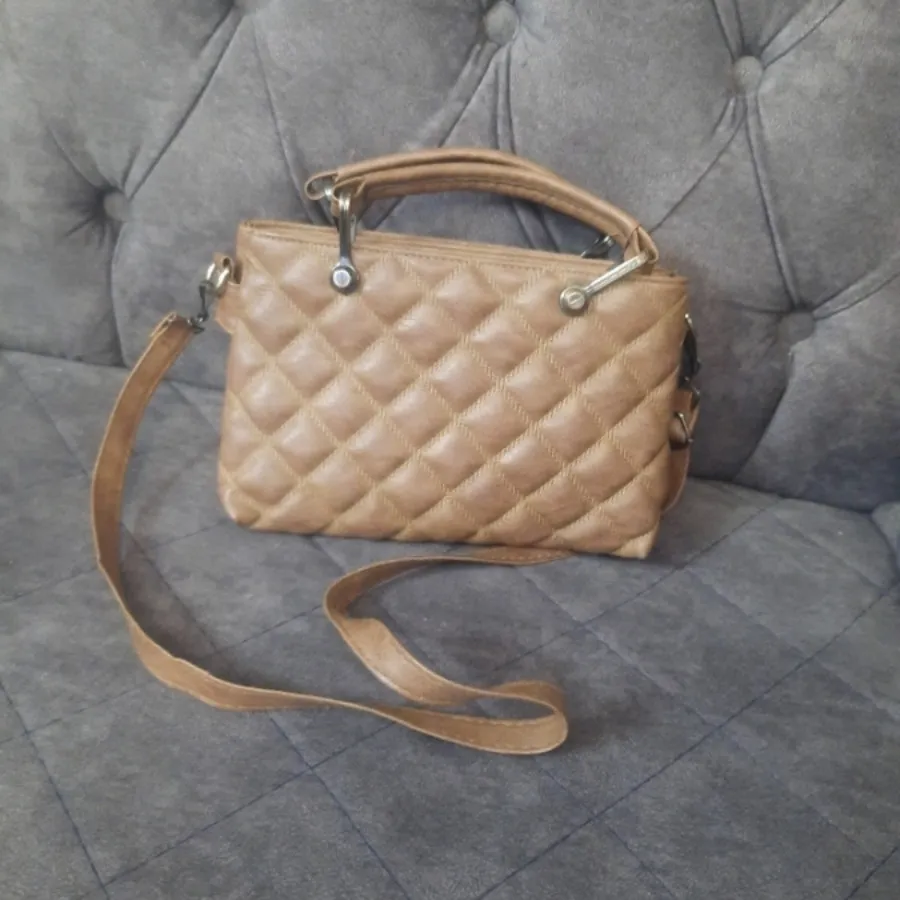 کیف قهوه ای