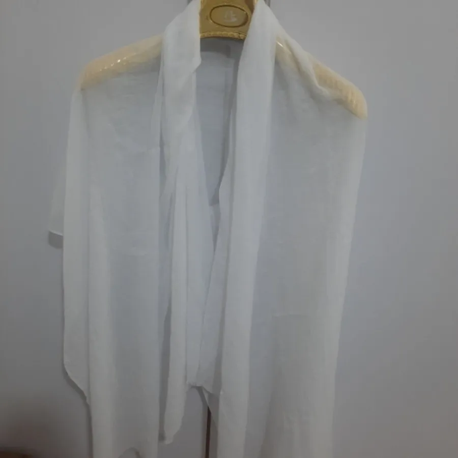 شال حریر سفید