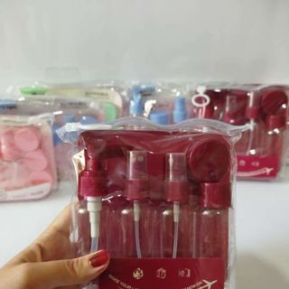 پک مسافرتی مواد آرایشی به