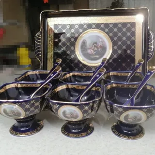 بستنی خوری سورمه ای