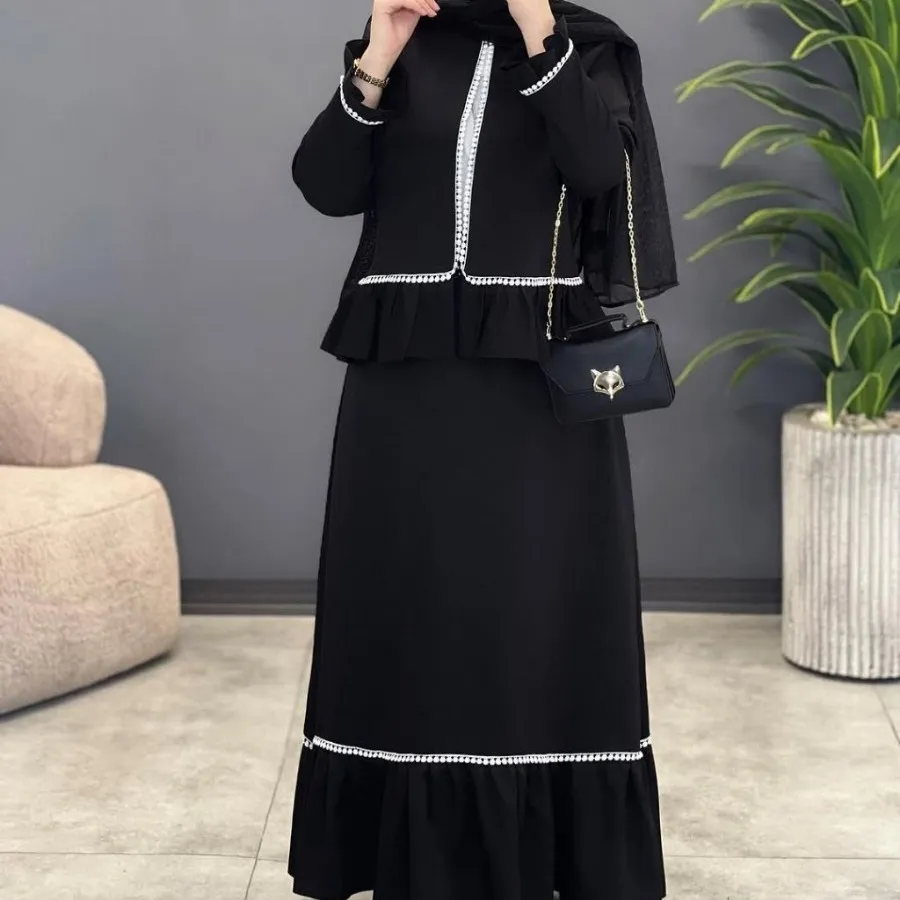 بلوز و دامن