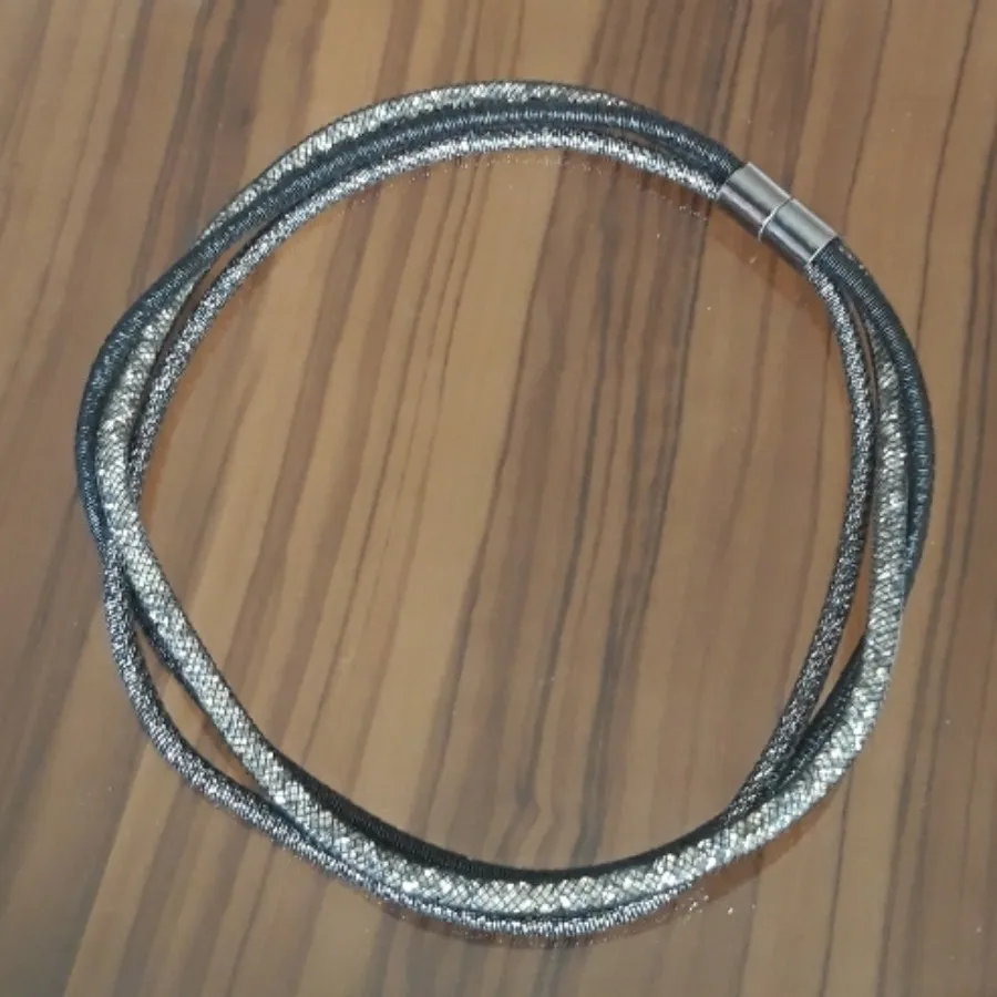 گردنبند مگنتی