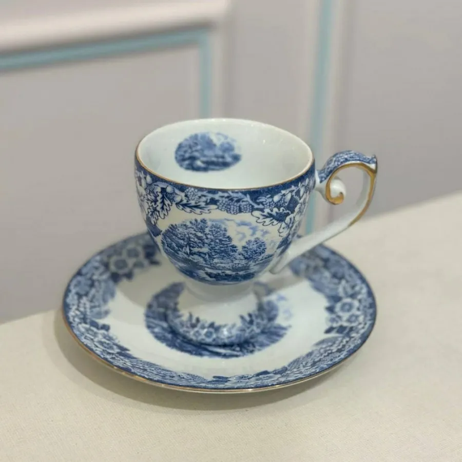 فنجان نعلبکی