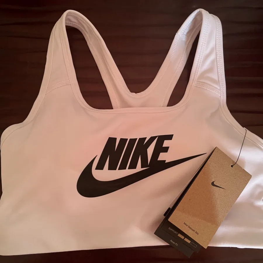 نیمتنه ورزشی Nike orginal