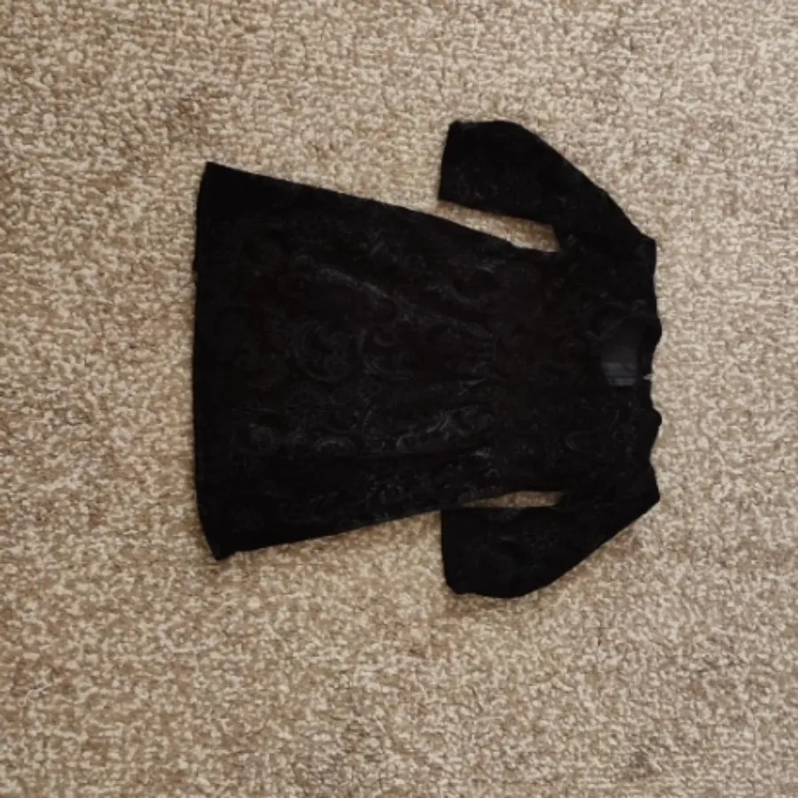 پیراهن مخمل بچگانه