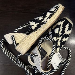 کفش برند h&m