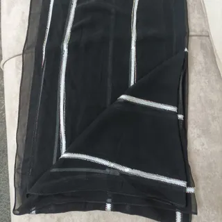 شال مشکی مجلسی