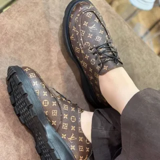 کالج بسیار شیک ال وی