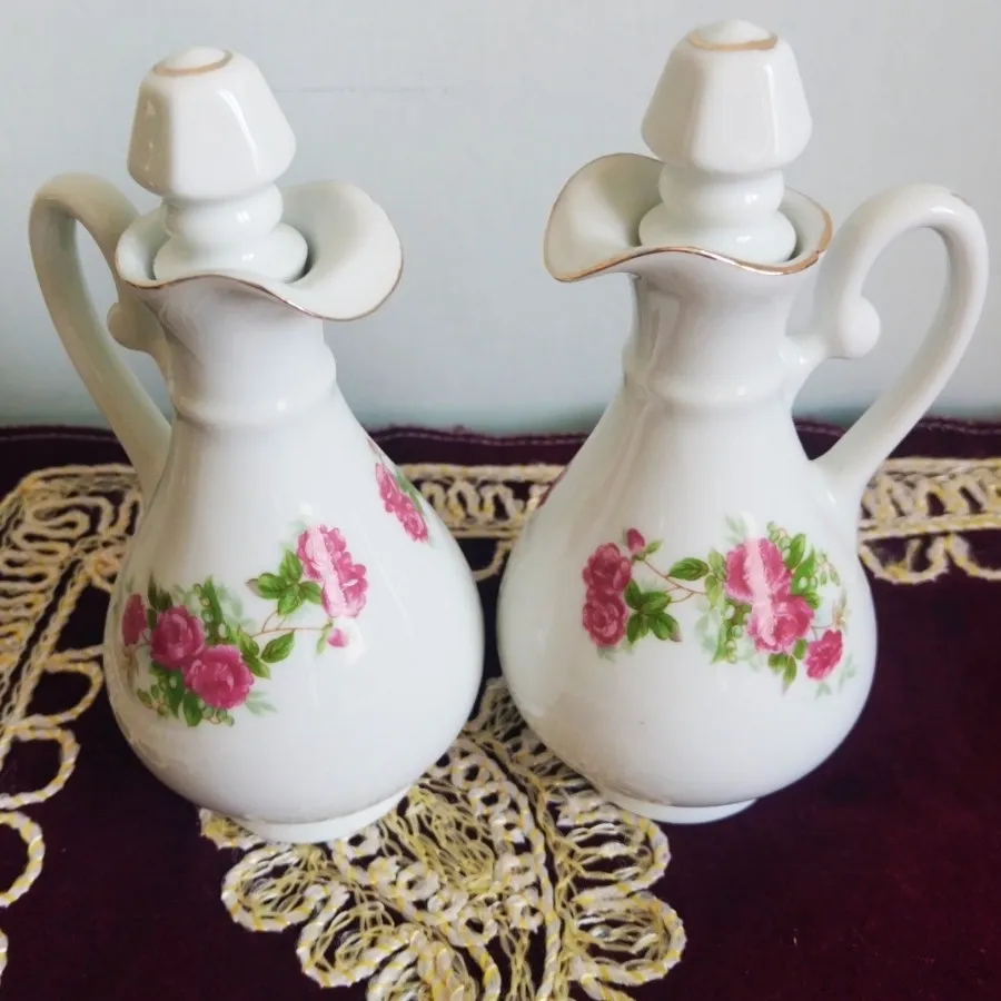 چاشنی خوری  گل سرخی