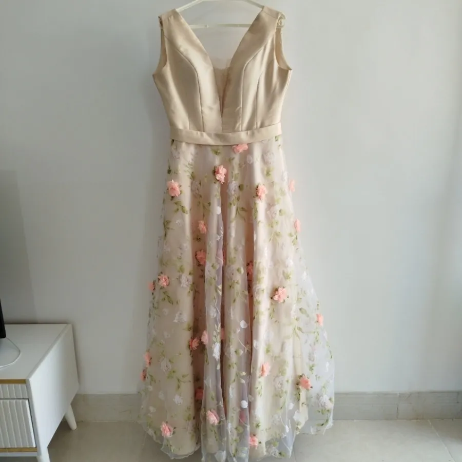 لباس مجلسی نباتی