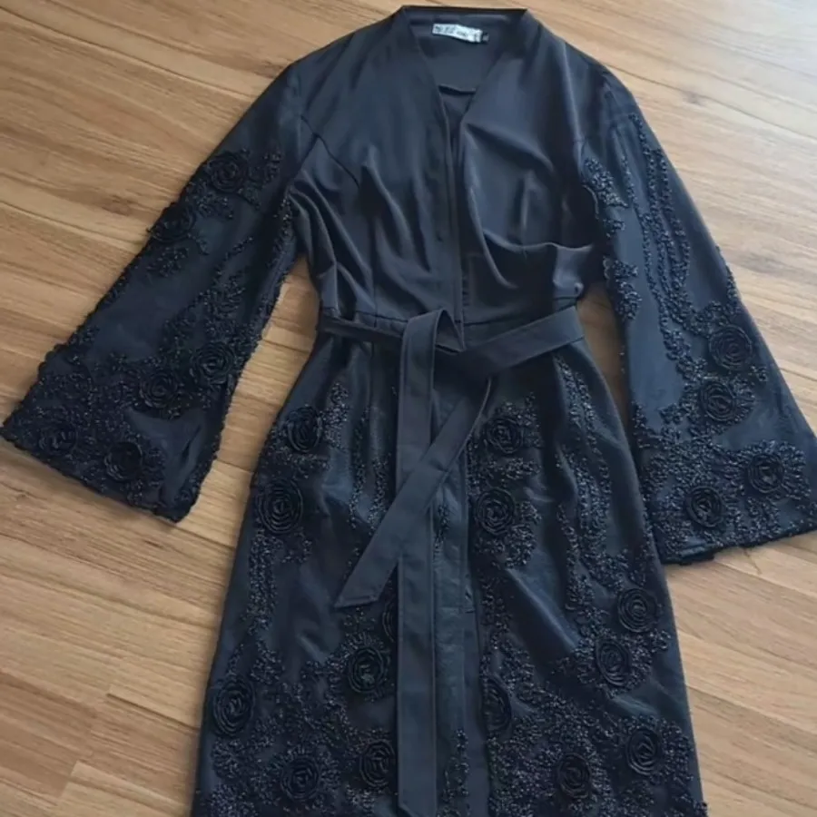 مانتو مزونی