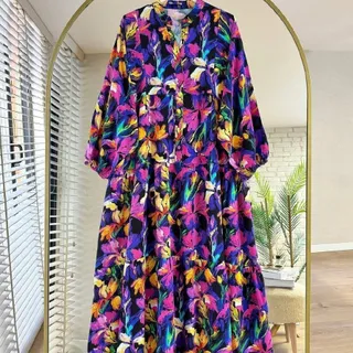 پیراهن خنک بلند پوشیده