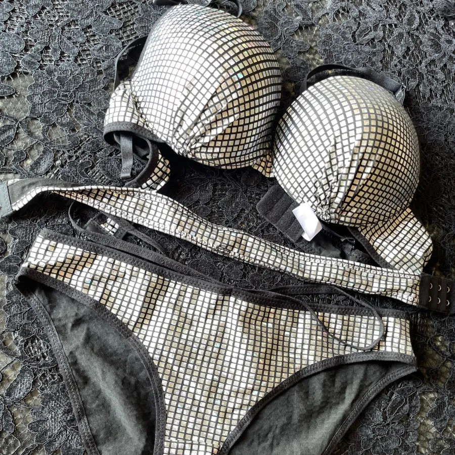 ست دور گردنی دار