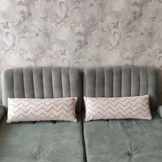 کوسن گل دوزی شده