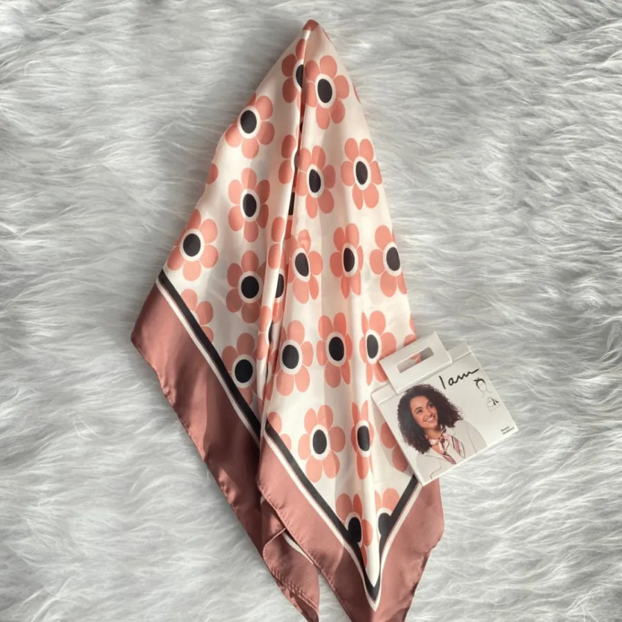 مینی اسکارف المانی