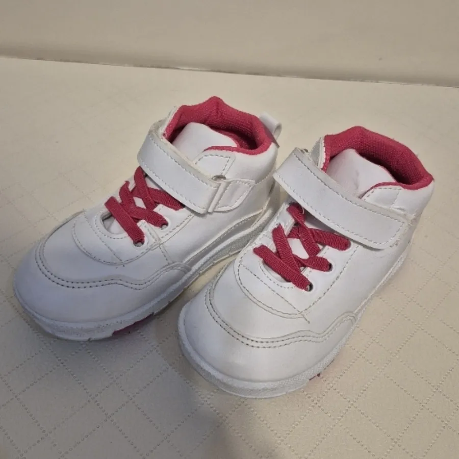 کفش کتونی ترک