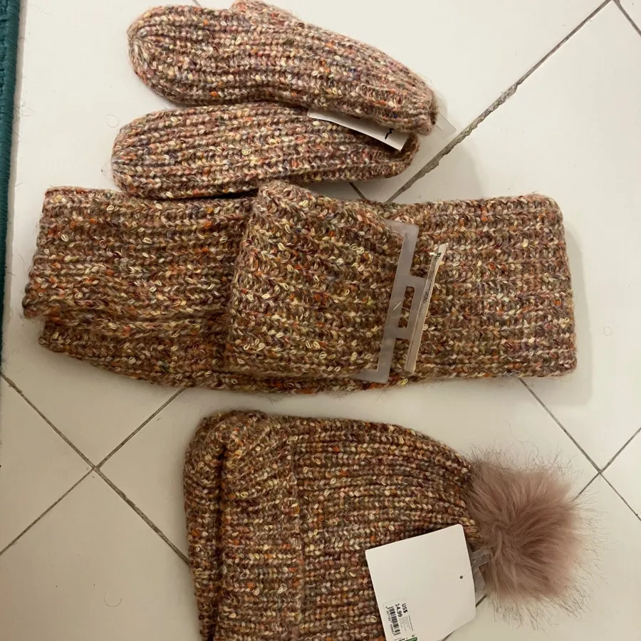 ست شال گردن کلاه دستکش