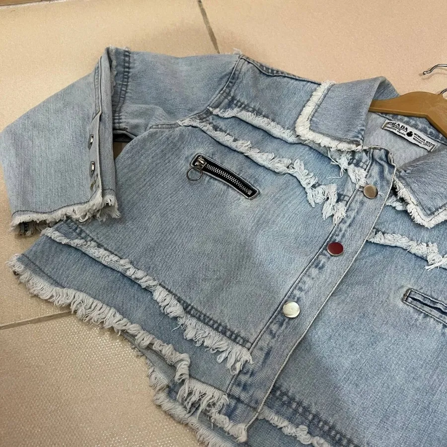 کت جین ایتالیایی