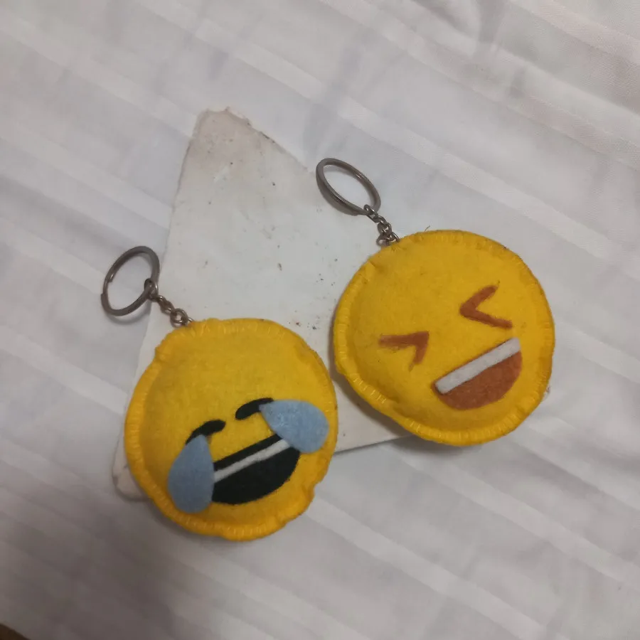 جاکلیدی نمدی ایموجی