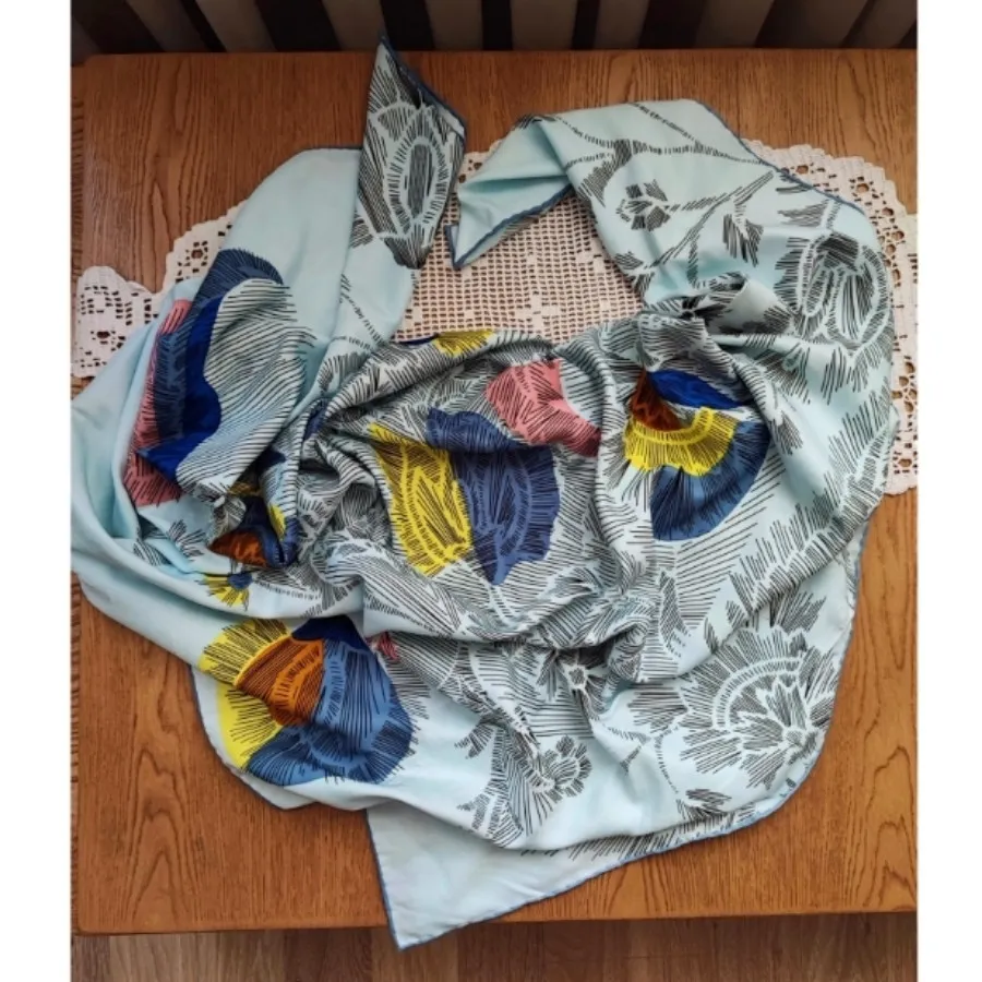 روسری سنجاقک