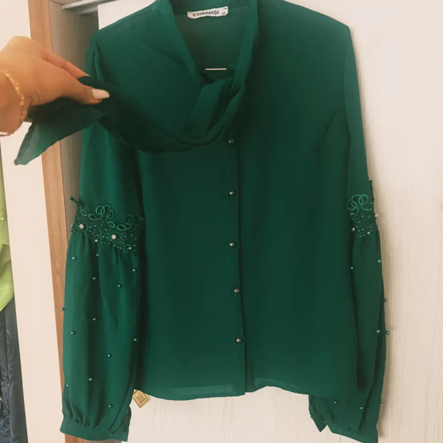 شومیز سبز سیدی