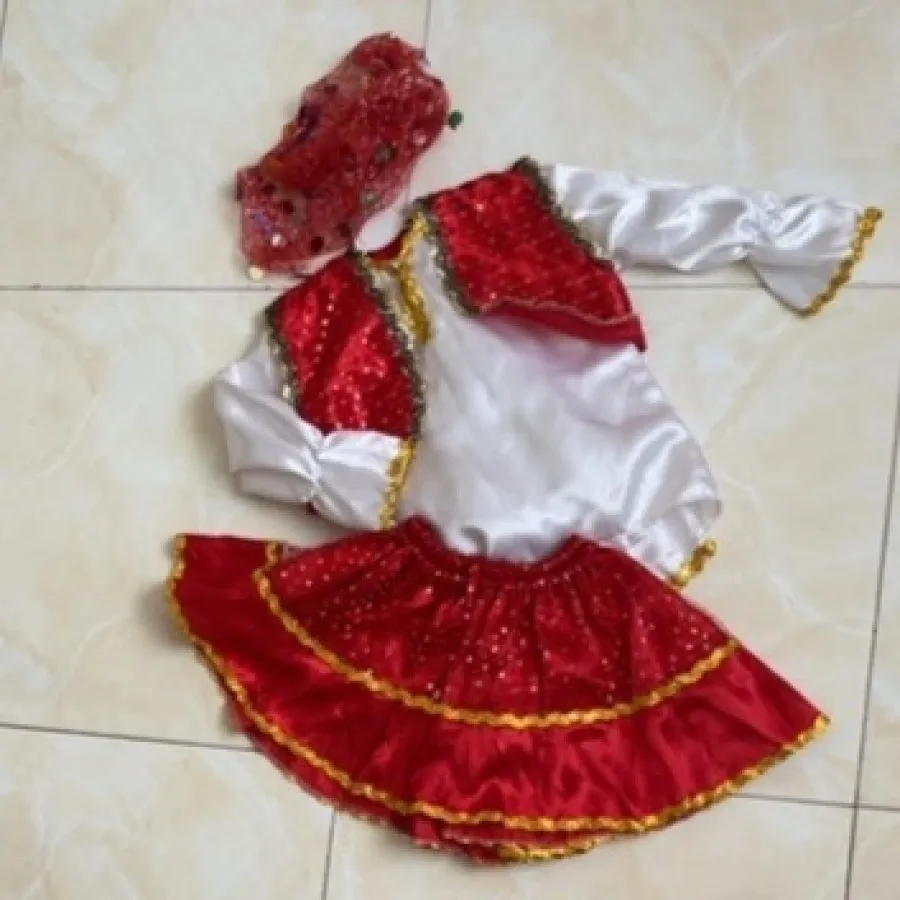 لباس سنتی بچگانه