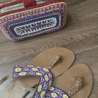 صندل و کیف مهره دوزی