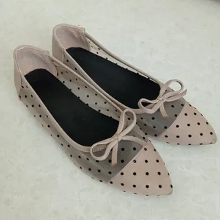 کفش کالج قرتی