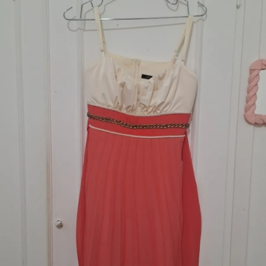 پیراهن زنانه