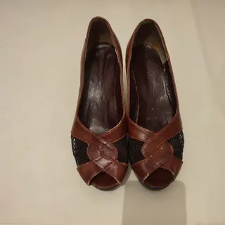 کفش چرم جلو باز