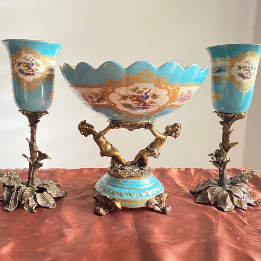 چینی پایه برنزی کبالت