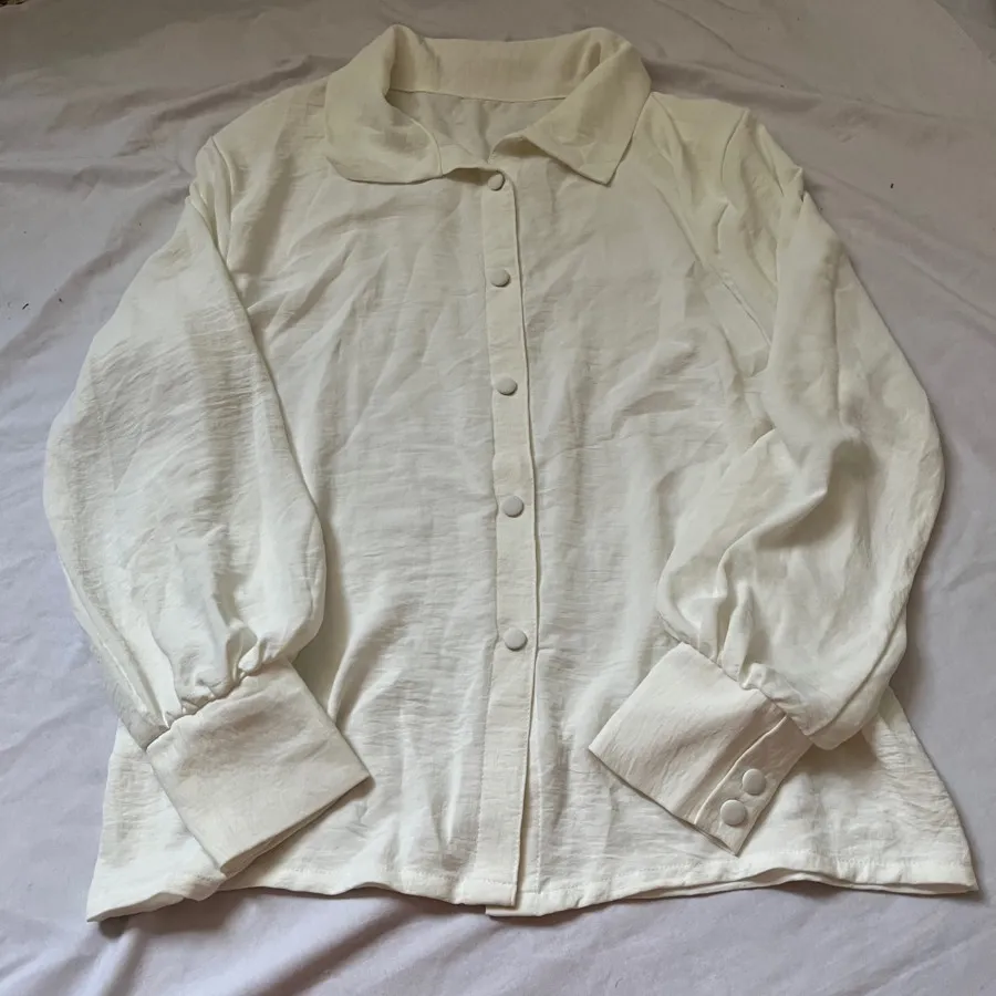 شومیز سفید ابروبادی