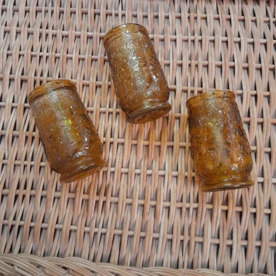 لیوان قدیمی