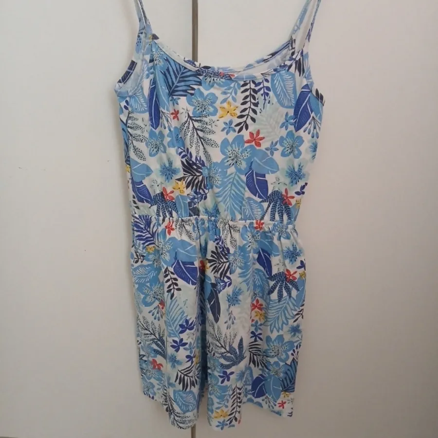 پیراهن دخترانه