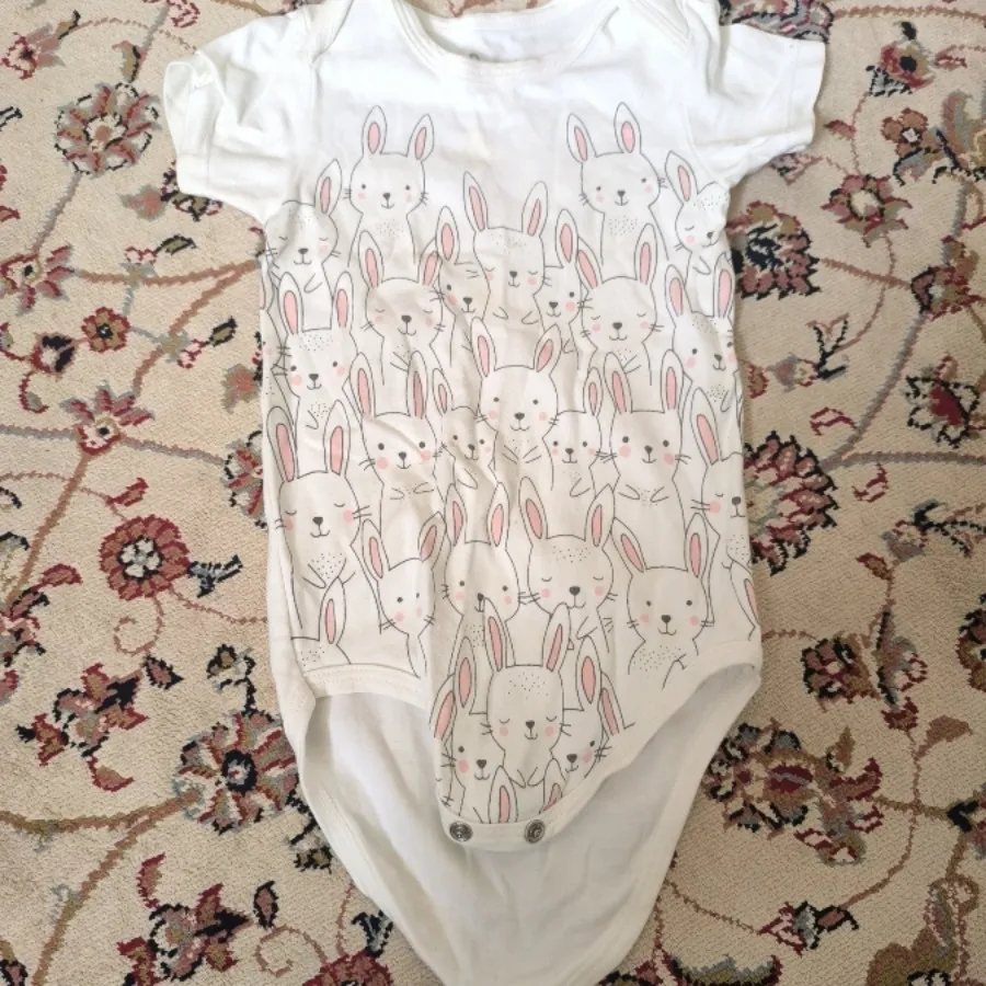 بادی زیردکمه دار