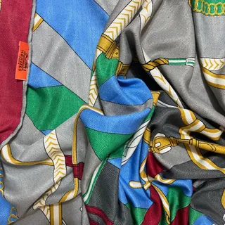 روسری قواره دار طرح هرمس