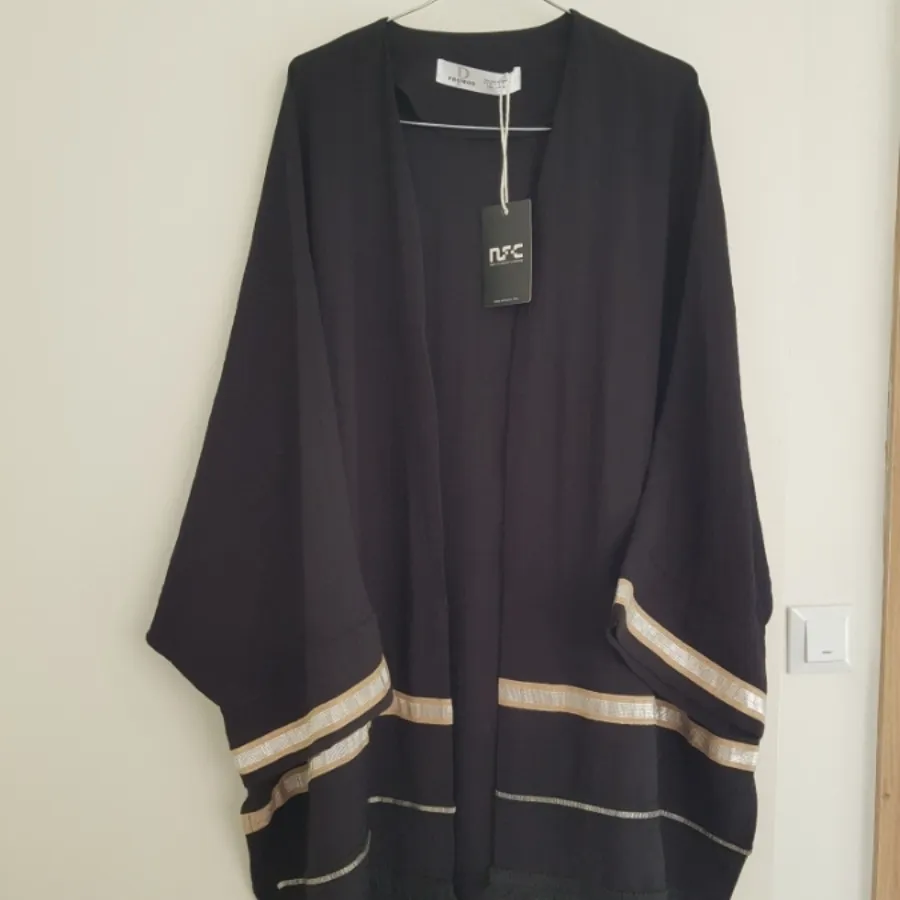 مانتو مزونی اتیکت دار