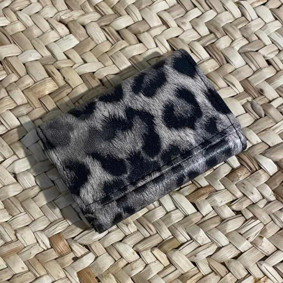 کیف پول پلنگی