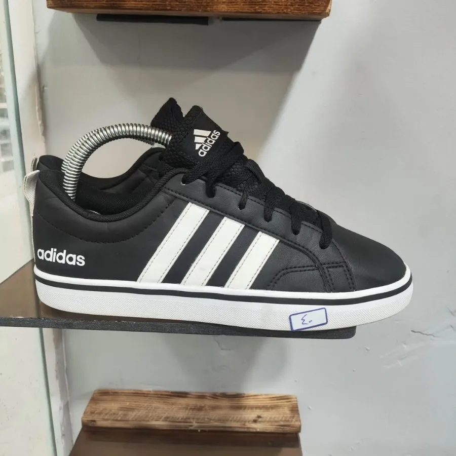 کفش کتونی اورجینال